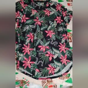 Hollister Black and Pink Floral Short Sleeve Tee